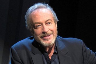 Γρηγόρης Βαλτινός: Τον πατέρα μου τον γνώρισα στα 22 μου