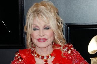 Ντόλι Πάρτον: «Γράφω μουσική από τότε που ήμουν επτά ετών»