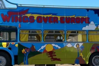 Πολ ΜακΚάρτνεϊ & Wings: Το θρυλικό λεωφορείο της πρώτης τους περιοδείας πωλείται σε δημοπρασία