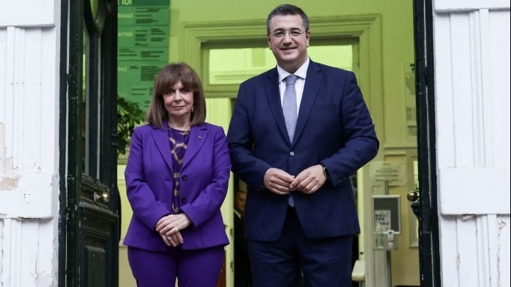 Η Πρόεδρος της Δημοκρατίας συναντήθηκε με τον Περιφερειάρχη Κεντρικής Μακεδονίας Απ. Τζιτζικώστα