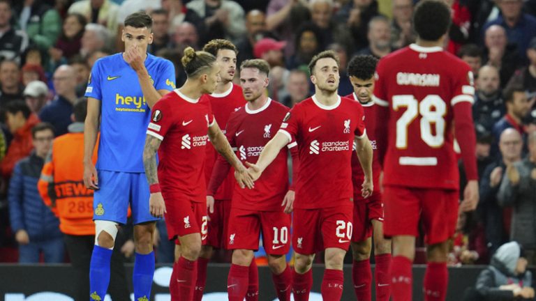 Europa League: «Έβρεξε» γκολ σε Πράγα και Ρώμη, έκανε άνετα το «2 στα 2» η Λίβερπουλ