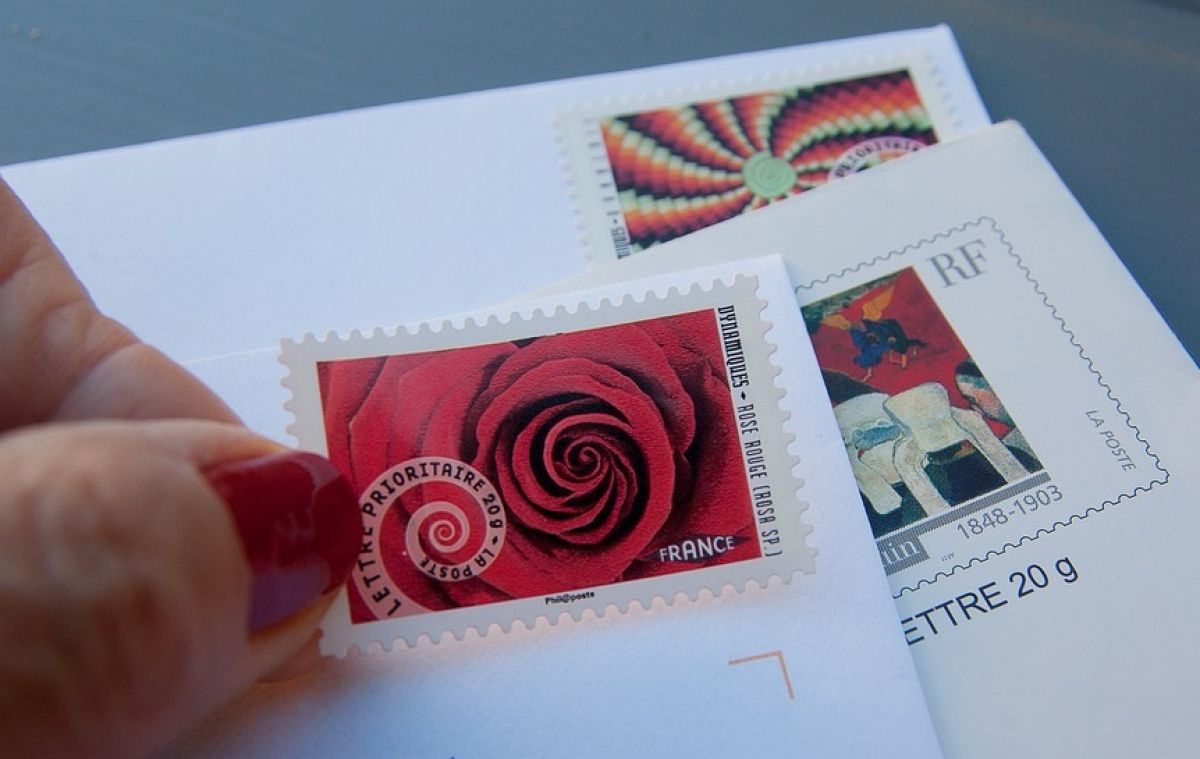 ΕΛΤΑ: Τέλος τα γραμματόσημα, ήρθε το Μηχανόσημο