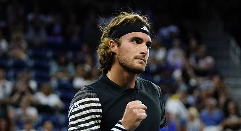 Ασταμάτητος ο Τσιτσιπάς: Πέρασε στα ημιτελικά του Παρισιού (2-0)