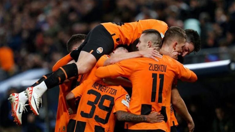 Champions League: Έκπληξη από τη Σαχτάρ, 1-0 την Μπαρτσελόνα