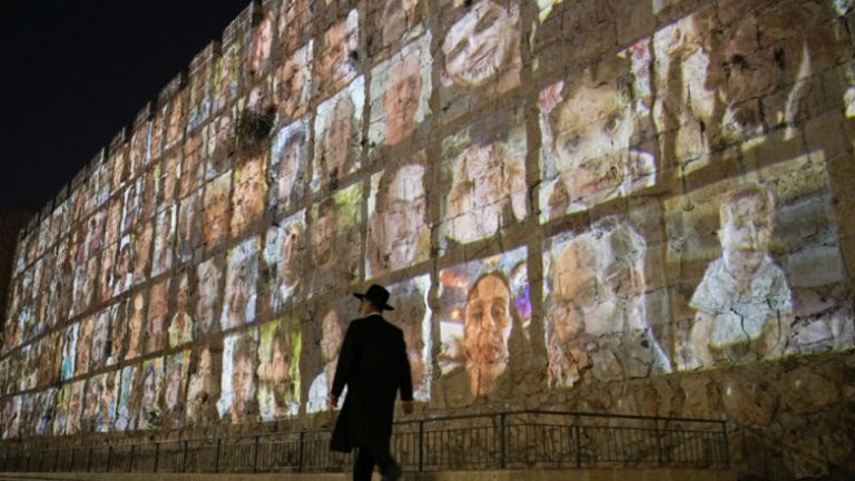 Ένα κοριτσάκι 3 ετών μεταξύ των τριών Αμερικανών ομήρων που θα αφήσει ελεύθερους η Χαμάς