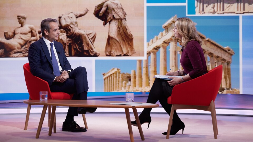 Μητσοτάκης στο BBC: Τα Γλυπτά ανήκουν στην Ελλάδα και εκλάπησαν - Αν κόβαμε μισή τη Μόνα Λίζα και η μισή ήταν στο Λούβρο, τι θα συνέβαινε;