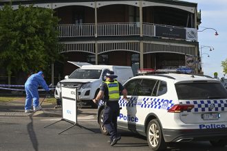 Αυστραλία: Αυτοκίνητο έπεσε πάνω σε θαμώνες παμπ – Πέντε νεκροί