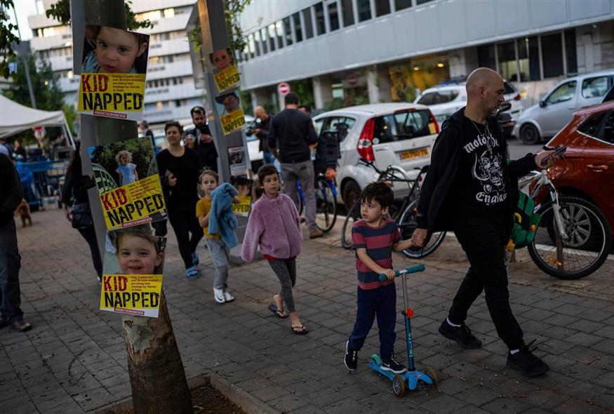 Πόλεμος στο Ισραήλ: Ξεκίνησε η απελευθέρωση ομήρων της Χαμάς