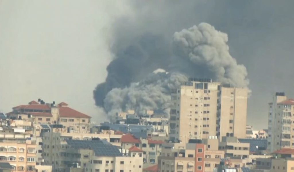 Αγωνία για τους 8 Έλληνες εγκλωβισμένους στην κόλαση της Γάζας