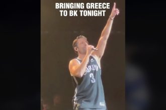 Ο Κωνσταντίνος Αργυρός έγινε ο πρώτος Έλληνας καλλιτέχνης που τραγούδησε στο θρυλικό «Barclays Center»