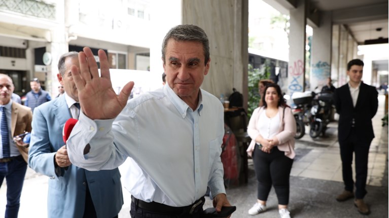 Ανδρέας Λοβέρδος: «Από αύριο θα είμαι παρών στην πολιτική»