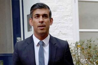 Αποκάλυψη «βόμβα» για τον Σούνακ! «Ας αφήσουμε κόσμο να πεθάνει» φέρεται να είπε ο Βρετανός πρωθυπουργός στην πανδημία