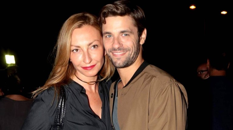 Ρούλα Ρέβη: Έκλεισε τα 50 και δημοσίευσε μια φωτογραφία από το παρελθόν