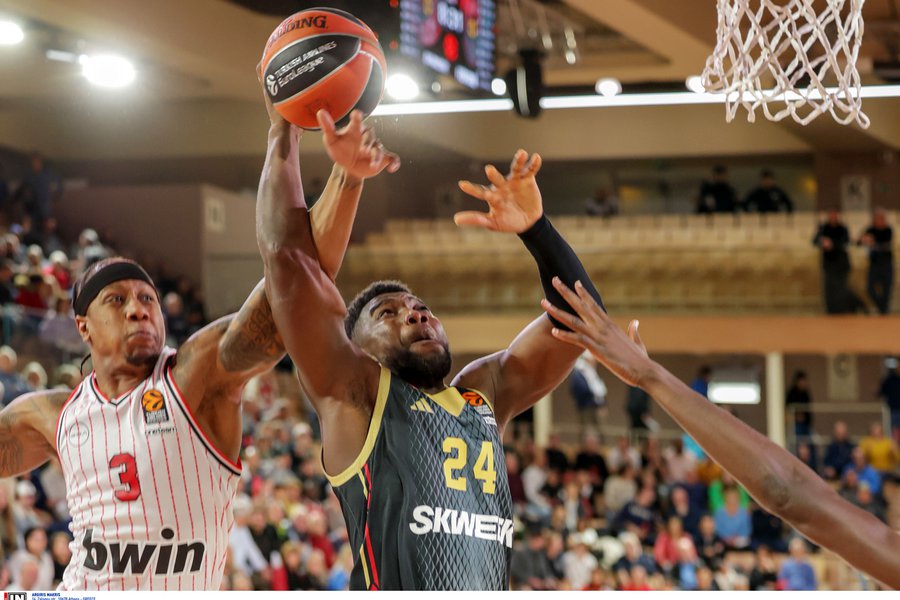 «Λύγισε» στο φινάλε: Μονακό-Ολυμπιακός 85-77