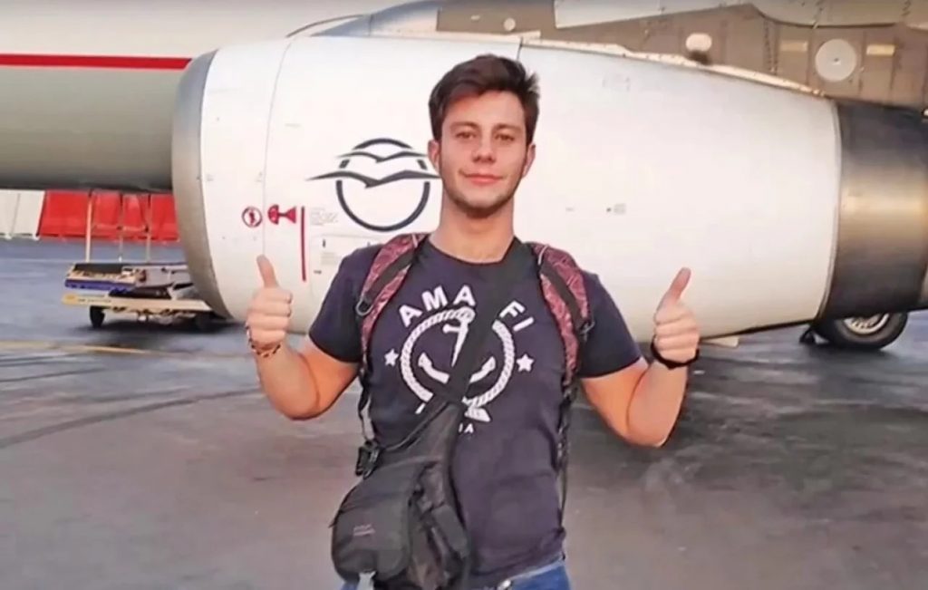 Τέμπη: Στη Βοστώνη με ειδική πτήση ο μοναδικός επιζών του πρώτου βαγονιού