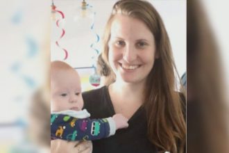 Παλαιστινιακή οργάνωση ισχυρίζεται πως ο μόλις 10 μηνών όμηρος της Χαμάς σκοτώθηκε από ισραηλινό βομβαρδισμό