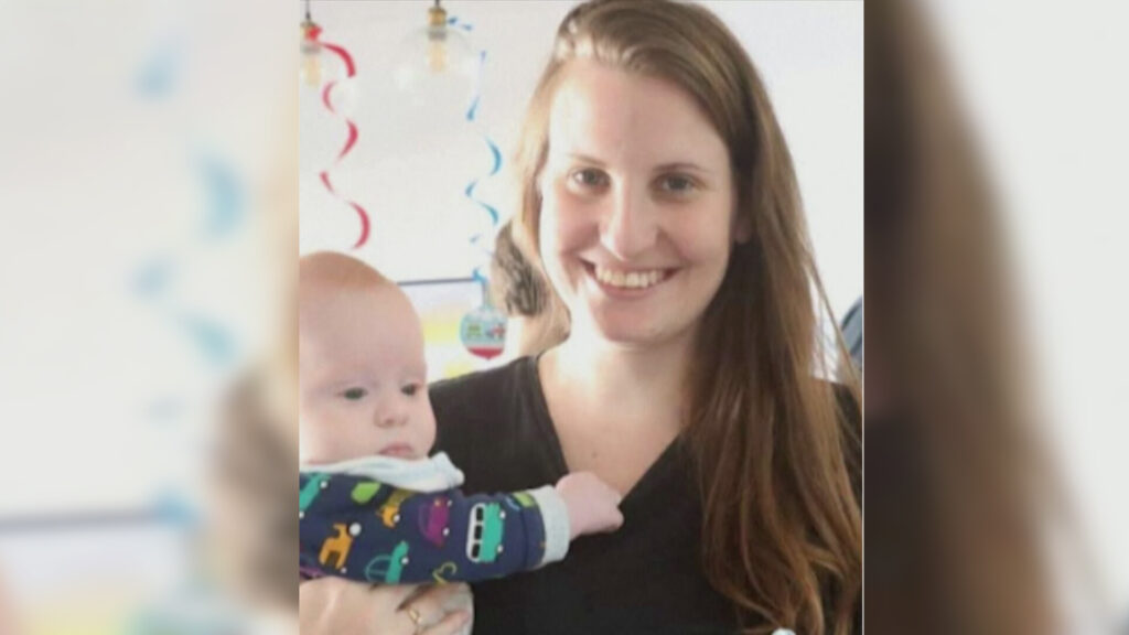 Παλαιστινιακή οργάνωση ισχυρίζεται πως ο μόλις 10 μηνών όμηρος της Χαμάς σκοτώθηκε από ισραηλινό βομβαρδισμό