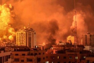 Σφοδρές μάχες και βομβαρδισμοί στην καρδιά της Γάζας – «Ματώνει» και η Δυτική Όχθη