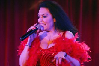 Ελένη Φιλίνη: «Μου είχαν προτείνει πολλά εκατομμύρια για γυμνή φωτογράφιση»