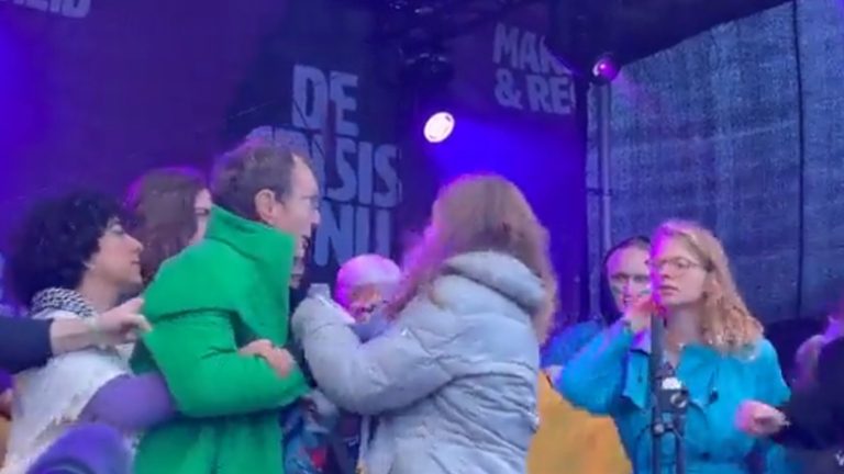 Ολλανδία: Προπηλακίστηκε η Γκρέτα Τούνμπεργκ γιατί μίλησε υπέρ της Παλαιστίνης