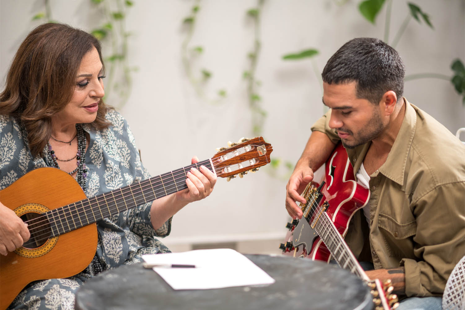 Χάρις Αλεξίου-Χρήστος Μάστορας: Η συνεργασία τους κατακτά τα charts