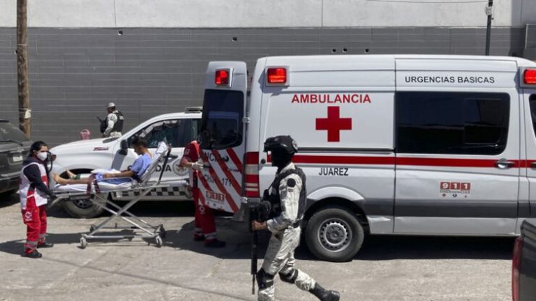 Δώδεκα νεκροί και 58 τραυματίες από ανατροπή λεωφορείου στο Μεξικό