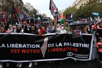 Μεγάλη πορεία κατά του αντισημιτισμού σήμερα στο Παρίσι