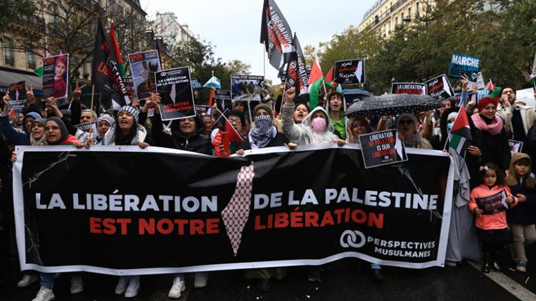 Μεγάλη πορεία κατά του αντισημιτισμού σήμερα στο Παρίσι