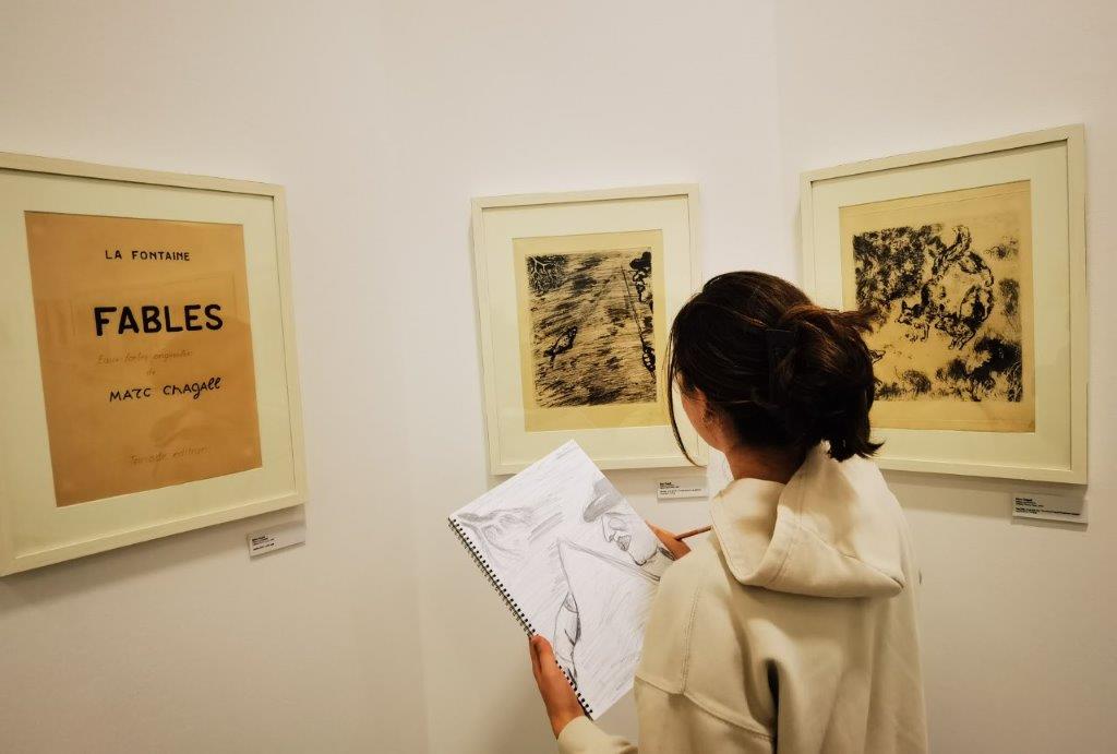 Ζωγραφίζοντας τη Λέξη: Θησαυροί Χαρακτικής στη Δημοτική Πινακοθήκη Πατρών