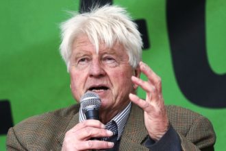 Πατέρας Μπόρις Τζόνσον: «Ήρθε ο καιρός τα Γλυπτά του Παρθενώνα να επιστρέψουν στην Ελλάδα»