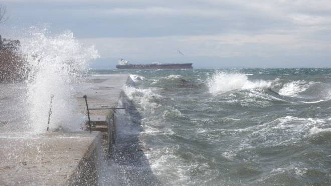 Νέο έκτακτο δελτίο επιδείνωσης του καιρού – Οι περιοχές που θα πληγούν από την κακοκαιρία τις επόμενες ώρες
