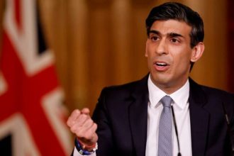 Και νέα απρέπεια Σούνακ - Επίθεση σε Μητσοτάκη: «Όταν άνθρωποι αναλαμβάνουν δεσμεύσεις πρέπει να τις τηρούν»