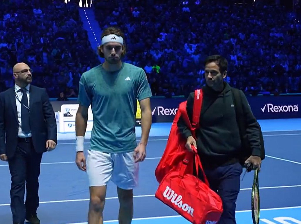 Εγκατέλειψε ο Τσιτσιπάς στο Τορίνο