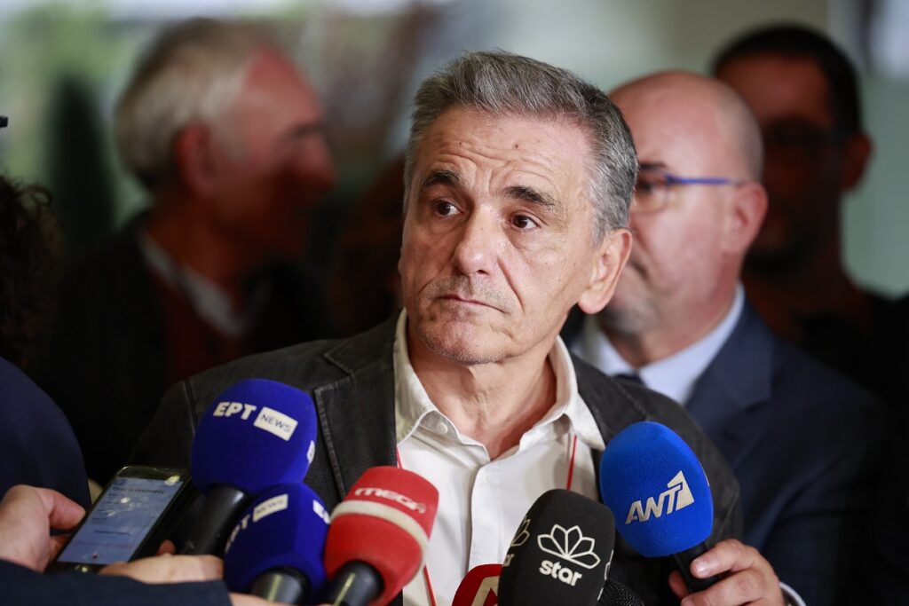 ΣΥΡΙΖΑ: Αποχώρησε και η «Ομπρέλα» του Τσακαλώτου! "Παράθυρο" για νέο κόμμα - Στη δημοσιότητα το κείμενο, δύο οι βουλευτές που υπογράφουν - ΟΛΑ ΤΑ ΟΝΟΜΑΤΑ