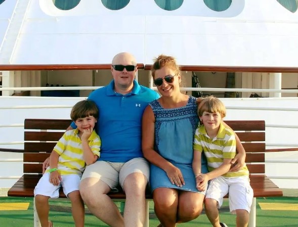 ΗΠΑ: Πρώην αστυνομικός φέρεται να σκότωσε την οικογένειά του και έπειτα αυτοκτόνησε