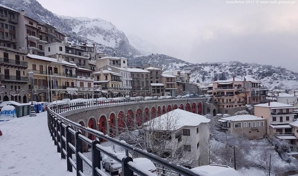 Χειμερινές διακοπές με voucher κοινωνικού τουρισμού: Συνεχίζονται οι αιτήσεις συμμετοχής ξενοδοχείων-καταλυμάτων