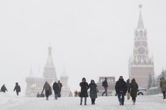 Στο έλεος σφοδρής κακοκαιρίας η Ρωσία: Στους -50 C στη Σιβηρία - Πρωτοφανείς χιονοθύελλες