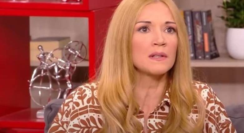 Ιωάννα Παππά: Εξηγεί γιατί δεν ήθελε να βαφτίσει τον γιο της