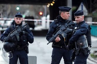 Σοκ στη Γαλλία: Μητέρα και τα τέσσερα παιδιά της νεκρά σε διαμέρισμα