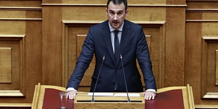 Χαρίτσης: Ο προϋπολογισμός θα έπρεπε να απαντά στο πώς θα ξεφύγουμε από τις ανισότητες