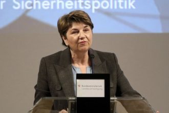 Ελβετία: Η Βιόλα Άμχερντ νέα πρόεδρος της χώρας