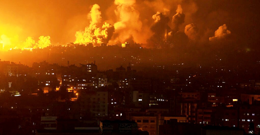 Ισραηλινό σφυροκόπημα στη Γάζα: Επλήγησαν πάνω από 200 στόχοι, επιβεβαιώθηκε ο θάνατος πέντε ομήρων