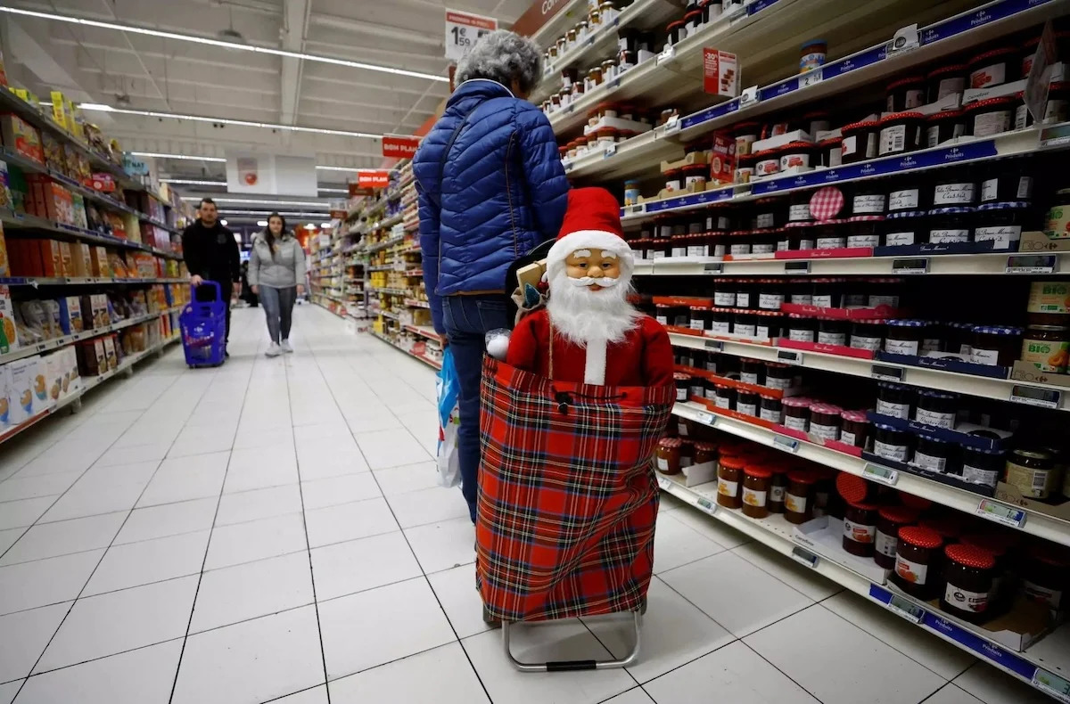 Καλάθι των Χριστουγέννων: Πότε θα τεθεί σε ισχύ – Τι να προσέξουν οι καταναλωτές