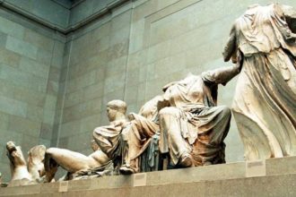 Guardian: Το «σνομπάρισμα» του Σούνακ ενισχύει τις θέσεις των Ελλήνων, ελπίδες για επιστροφή των Γλυπτών του Παρθενώνα