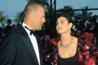 Η Ντέμι Μουρ μετακόμισε δίπλα στον Μπρους Γουίλις επειδή «πλησιάζει το τέλος του»