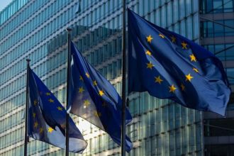 ΕΕ: Τρεις μεγάλοι πορνογραφικοί ιστότοποι στη λίστα των πλατφορμών που υπόκεινται σε αυξημένους ελέγχους