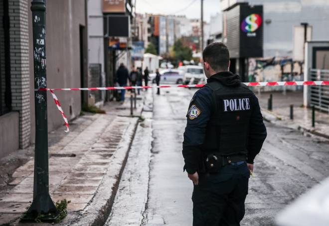 Αλβανοί μπράβοι οι δράστες που πυροβόλησαν τους τρεις Κρητικούς στο Γκάζι - Ανθρωποκυνηγητό για τη σύλληψη του πιστολέρο και του συνεργού του