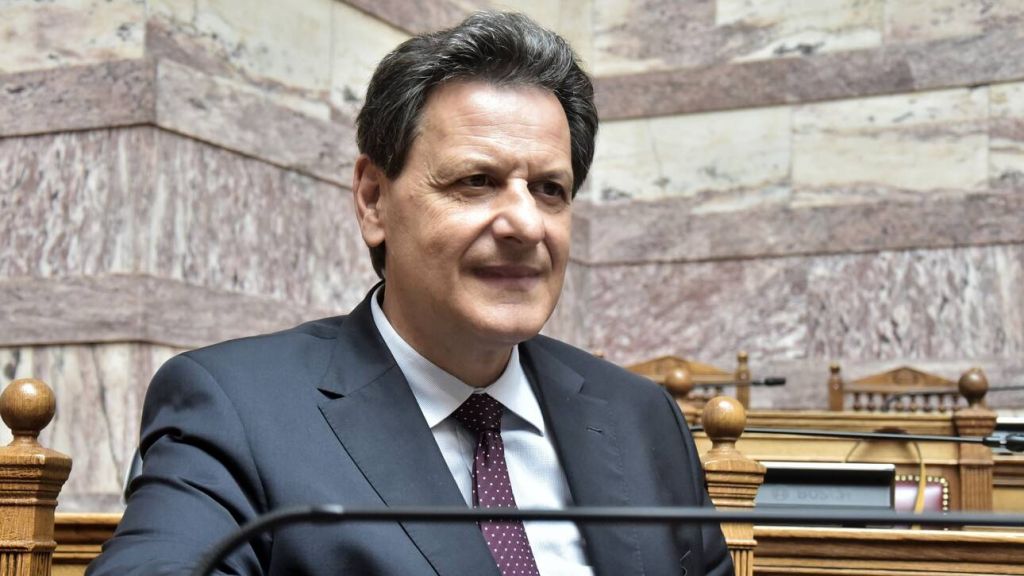 Σκυλακάκης: «Περιμένετε μέχρι τον Ιανουάριο για να διαλέξετε τιμολόγια ρεύματος»