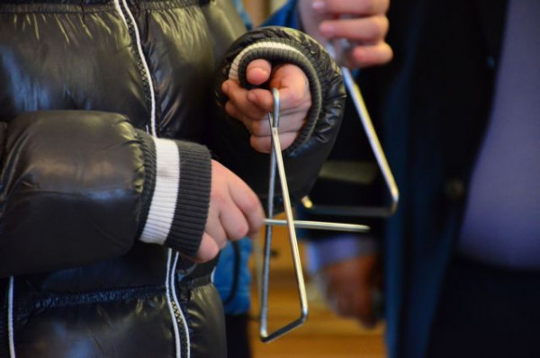 "Αερογέφυρα" για 14χρονο που κατέρρευσε ενώ είχε βγει να πει τα κάλαντα - Μεταφέρεται στο «Παίδων» με εγκεφαλική αιμορραγία!