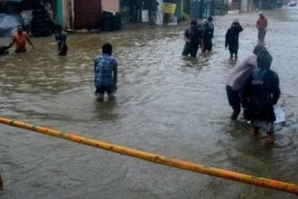 Ινδία: Τουλάχιστον 14 νεκροί από τις πλημμύρες που προκάλεσε ο κυκλώνας Μιτσάουνγκ